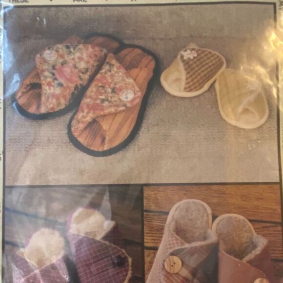 Favorite Things 049 Pattern Pitter Patters Slippers Infant-Adult Cozy Comfort - Picture 1 of 7